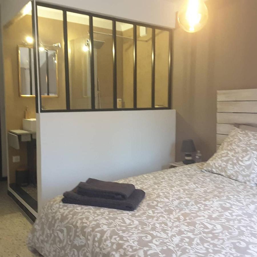 Philoxenia Bed & Breakfast Pourrieres Eksteriør bilde